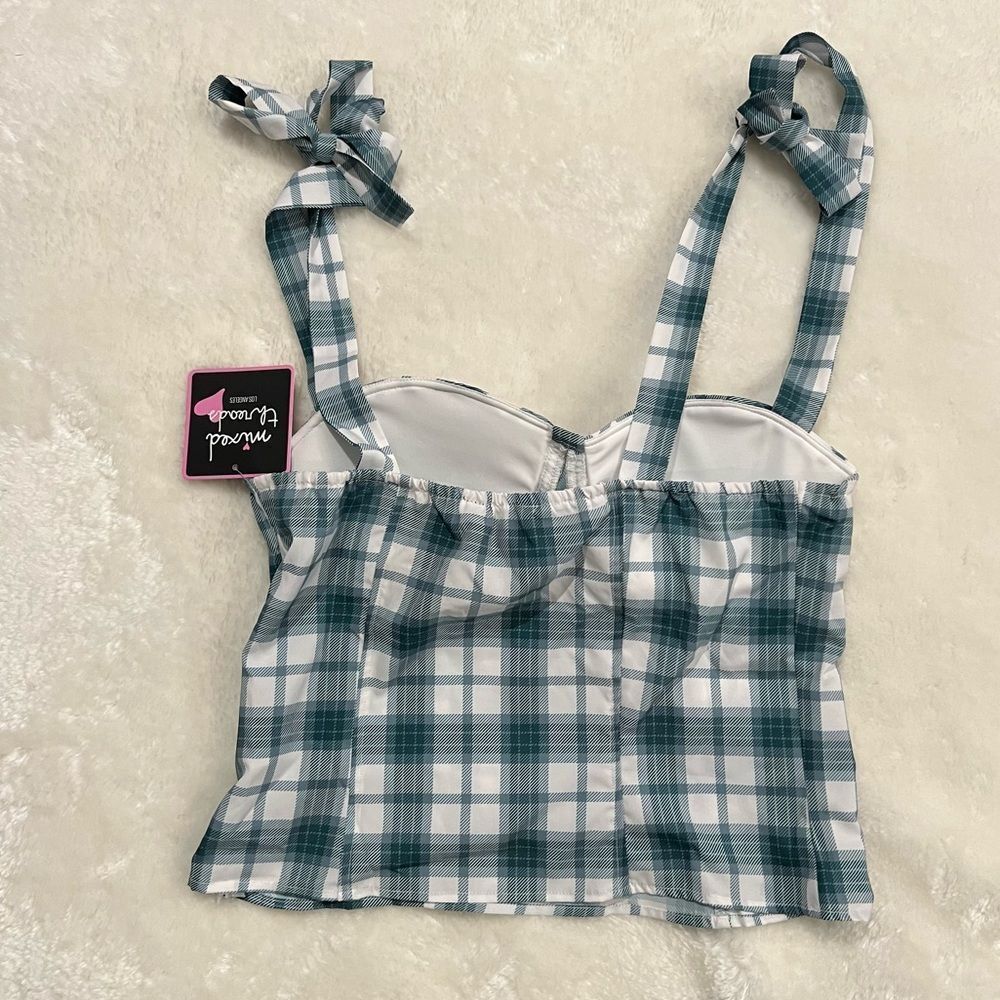 Mixed Thread Los Angeles Cropped Top - Picture 3 of 3